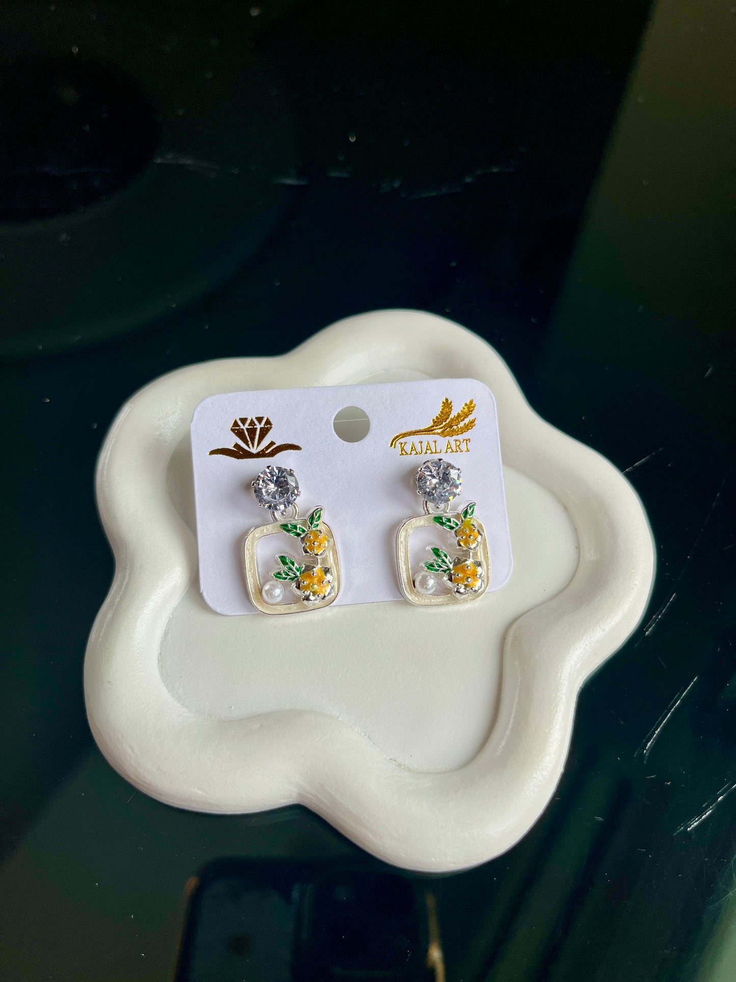 🌼 Square Floral Drop Earrings