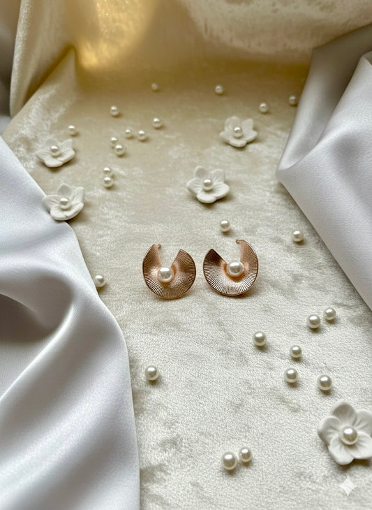 Woven Leaf Pearl Studs