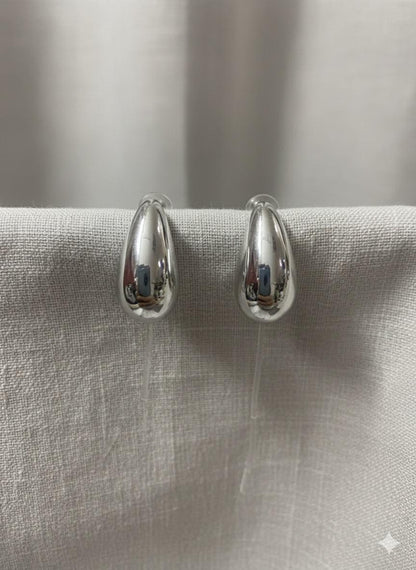 Teardrop Shaped Silver Earrings