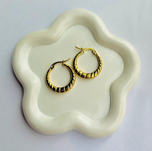 Parie Gold Hoop Earrings - Anti Tarnish