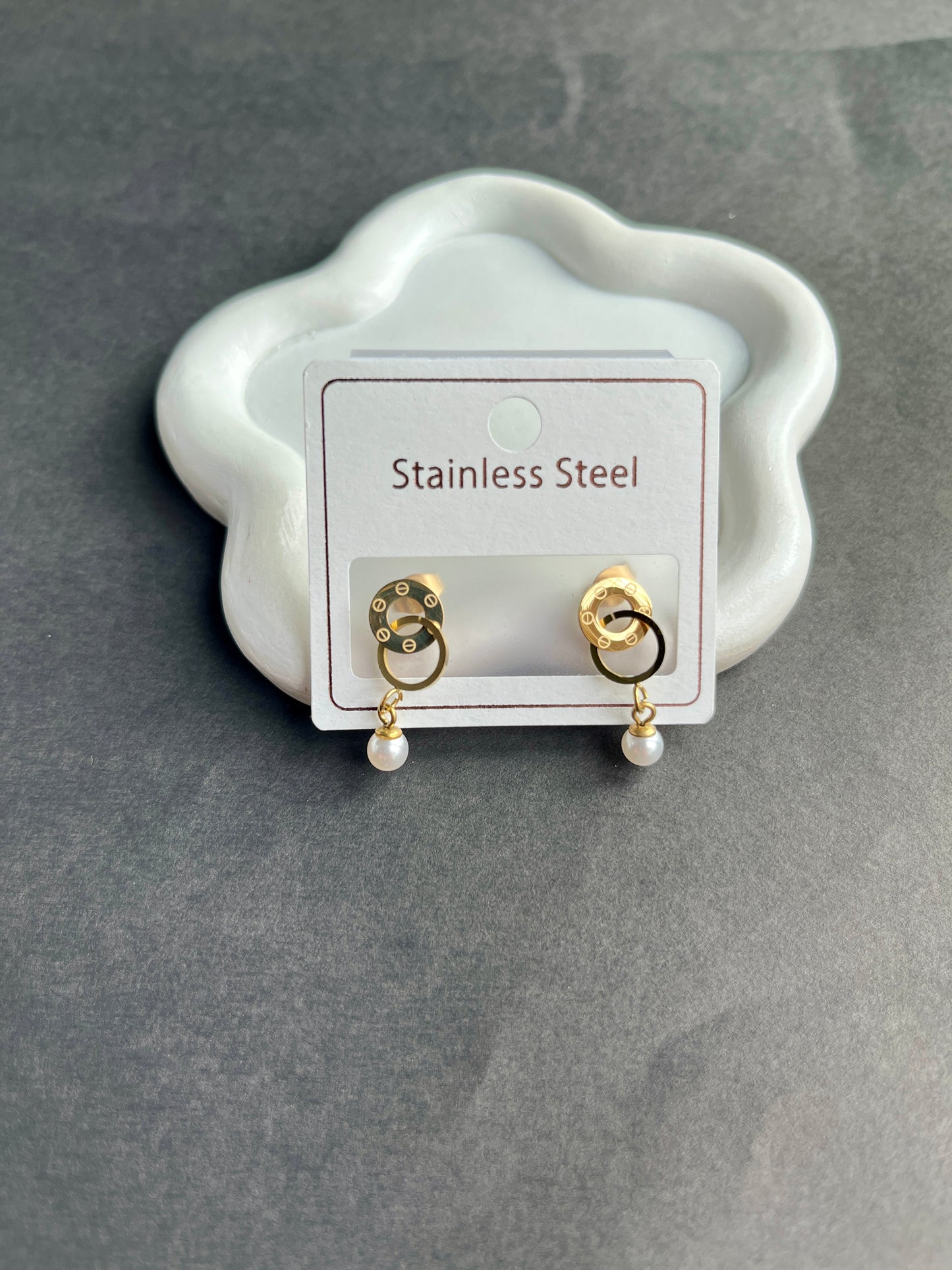 Dual Circle Pearl Drops