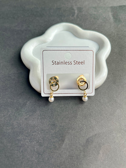 Dual Circle Pearl Drops