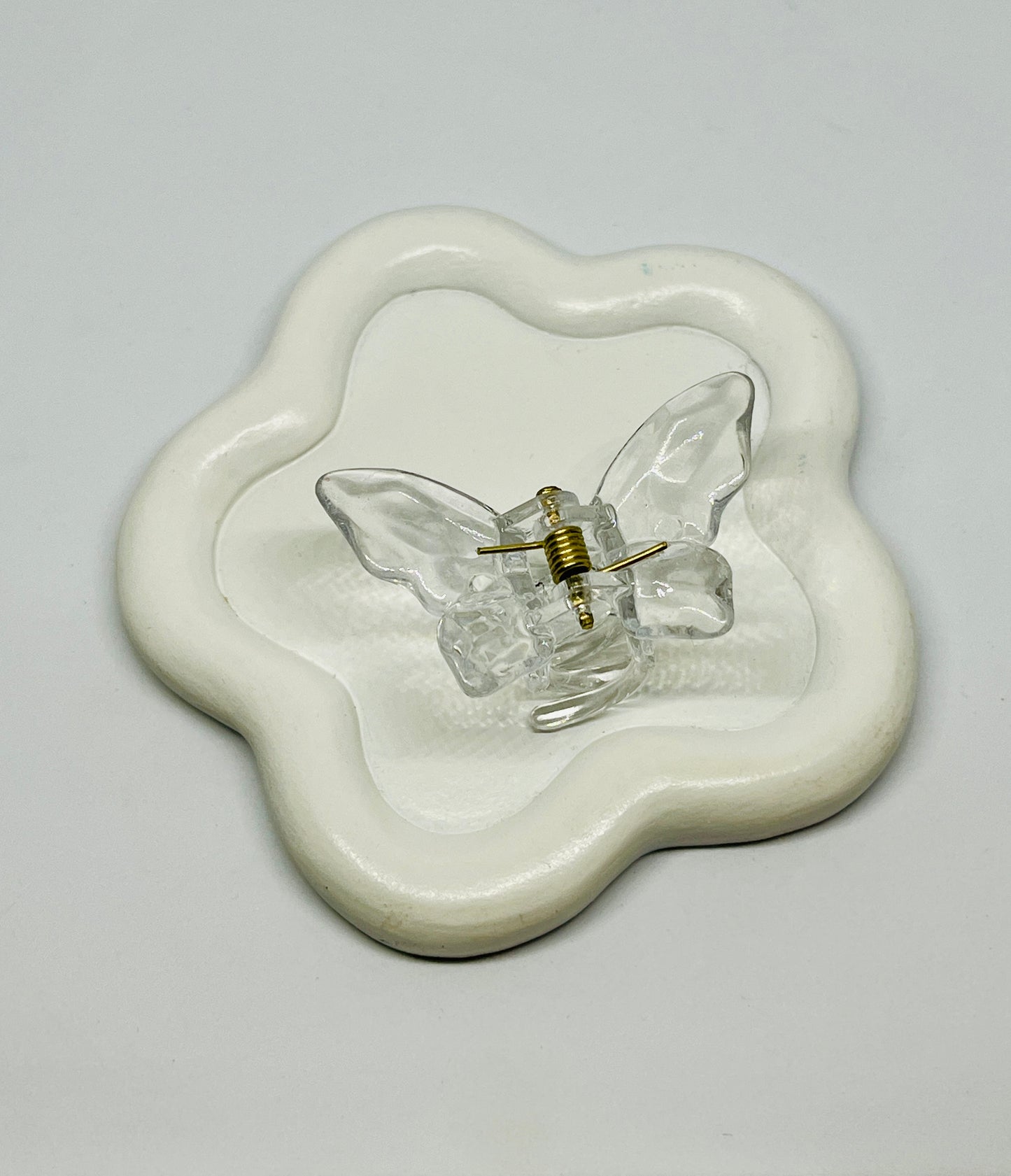 White Glossy Butterfly Hairclip