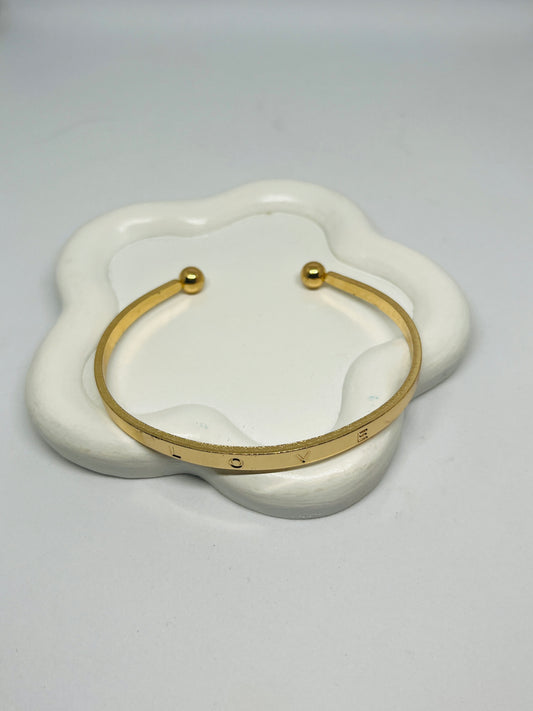 Classic Love Gold Bracelet