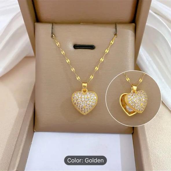 Exquisite Openable Heart Pendant Necklace