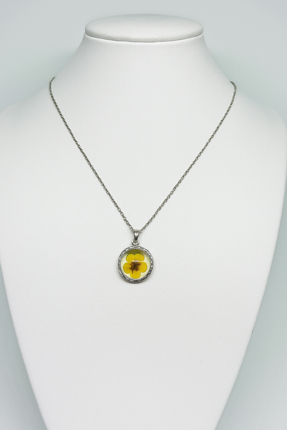 Yellow Flower Raisin Round Silver Necklace -Antitarnish